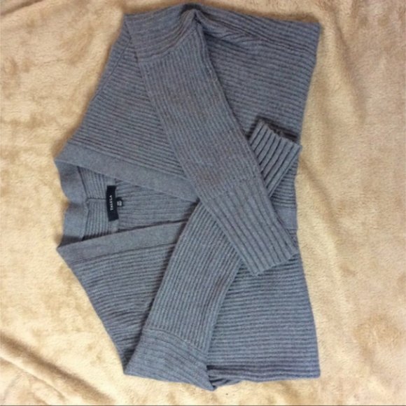 Aritzia Tulula Cashmere blend cardigan - Picture 7 of 8